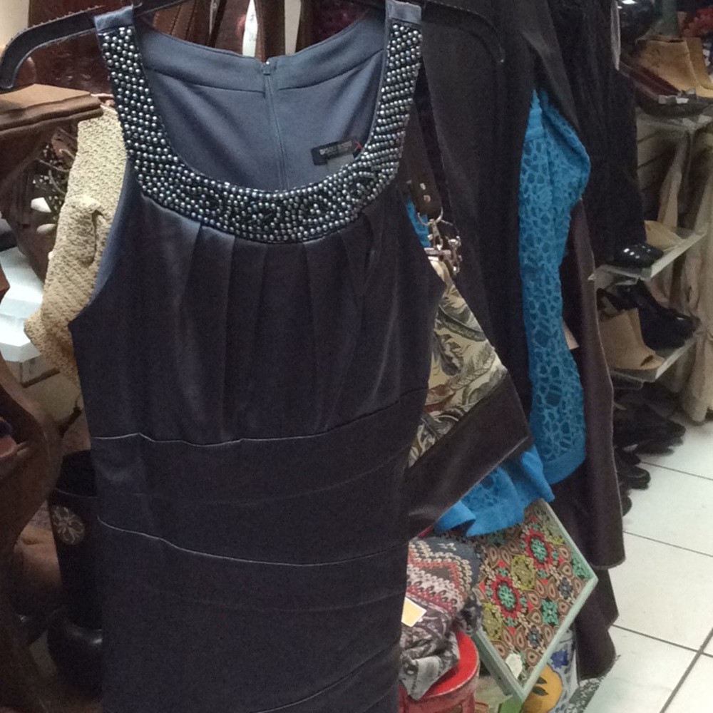 Bisou Bisou grey satin midi